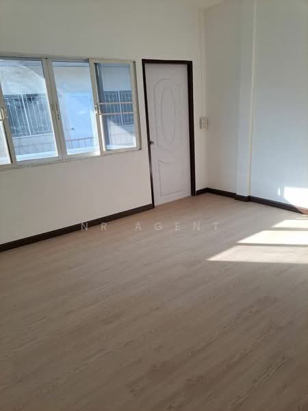 Moobaan Sena Villa 84, Bangkok, Khlong Chan, Bang Kapi, Bangkok, 2 Bedrooms, 99 sqm, Townhouse For Sale, by NR AGENT, 500354117 - DDproperty.com