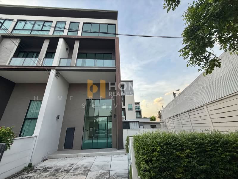Baan Klang Muang Vibhavadi : บ้านกลางเมือง วิภาวดี, กรุงเทพ, ซอย วิภาวดีรังสิต, ตลาดบางเขน, หลักสี่, กรุงเทพ, 193 ตร.ม., ทาวน์เฮ้าส์ ขาย, โดย HOME Real Estate Service, 500354145 - DDproperty.com
