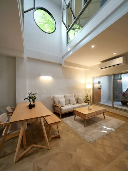 3-BR Townhouse, Bangkok, Khlong Tan Nua, Watthana, Bangkok, 3 Bedrooms, 210 sqm, Townhouse For Sale, by Hathairat Rookphan , 500354215 - DDproperty.com