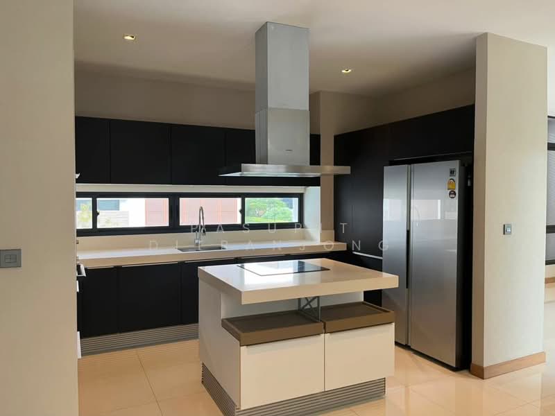 Parc Priva, Bangkok, Thiam Ruammit Road, Huai Khwang, Bangkok, 4 Bedrooms, 270 sqm, Single Detached House For Rent, by Pasupit Ditbanjong, 500354244 - DDproperty.com
