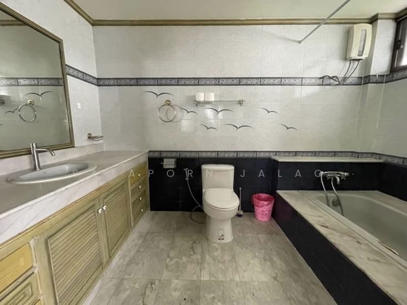 undefined, Bangkok, Phra Kanong, Khlong Toei, Bangkok, 3 Bedrooms, 350 sqm, Townhouse For Rent, by Sataporn Jalao, 500354251 - DDproperty.com