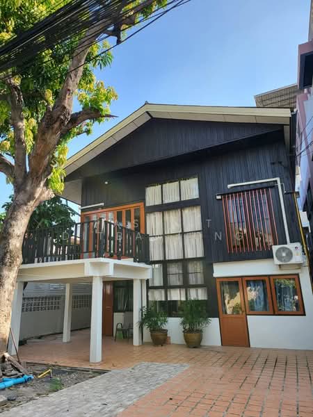 3-BR House, Bangkok, Din Daeng, Bangkok, 3 Bedrooms, 240 sqm, Single Detached House For Rent, by Pasupit Ditbanjong, 500354252 - DDproperty.com