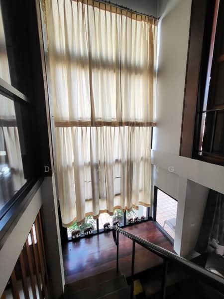 3-BR House, Bangkok, Din Daeng, Bangkok, 3 Bedrooms, 240 sqm, Single Detached House For Rent, by Pasupit Ditbanjong, 500354252 - DDproperty.com