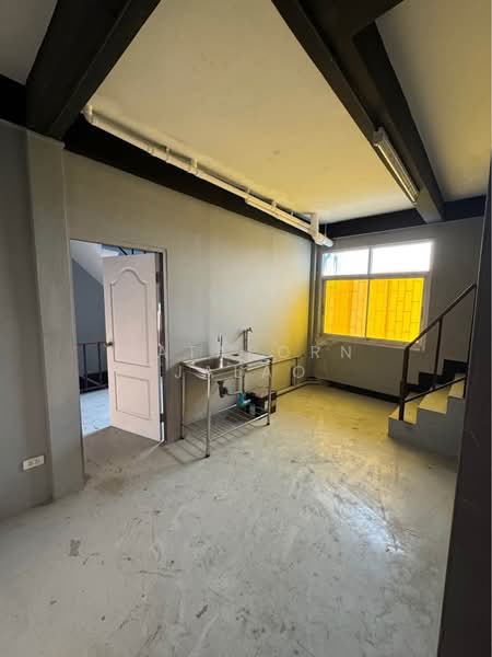 6-BR Townhouse, Bangkok, Bang Chak, Phra Khanong, Bangkok, 6 Bedrooms, 450 sqm, Townhouse For Rent, by Sataporn Jalao, 500354266 - DDproperty.com