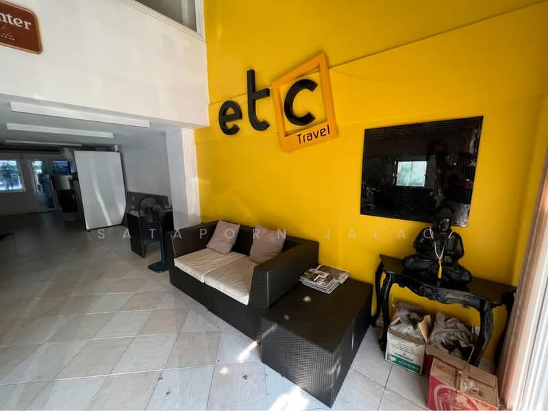 8-BR Townhouse, Bangkok, Khlong Ton Sai, Khlong San, Bangkok, 8 Bedrooms, 320 sqm, Townhouse For Rent, by Sataporn Jalao, 500354272 - DDproperty.com