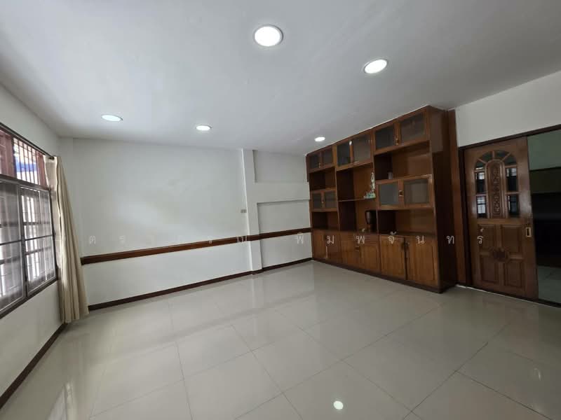 Charan sanitwong soi 12, Bangkok, จรัญสนิทวงศ์, Wat Tha Pra, Bangkok Yai, Bangkok, 7 Bedrooms, 480 sqm, Townhouse For Rent, by จิตราภรณ์ พิมพ์จันทร์, 500354280 - DDproperty.com