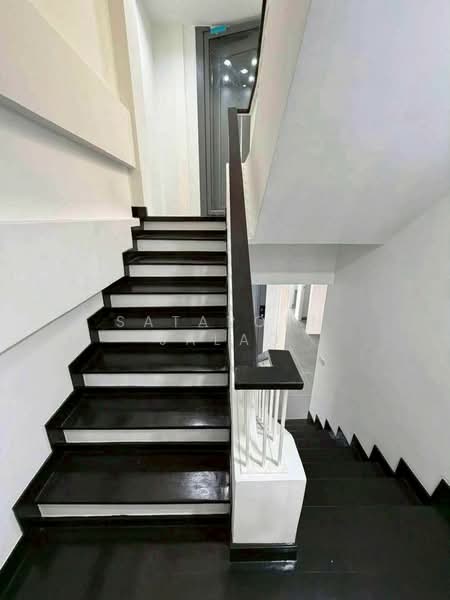 4-BR Townhouse, Bangkok, Bang Chak, Phra Khanong, Bangkok, 4 Bedrooms, 368 sqm, Townhouse For Sale, by Sataporn Jalao, 500354284 - DDproperty.com