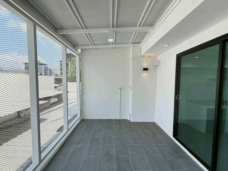 4-BR Townhouse, Bangkok, Bang Chak, Phra Khanong, Bangkok, 4 Bedrooms, 368 sqm, Townhouse For Sale, by Sataporn Jalao, 500354284 - DDproperty.com