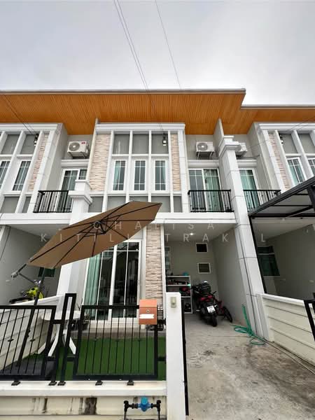 4-BR Townhouse, Chon Buri (Pattaya), Nong Pru, Bang Lamung (Pattaya), Chon Buri (Pattaya), 4 Bedrooms, 220 sqm, Townhouse For Rent, by Chalisa Kitilimtrakul, 500354356 - DDproperty.com