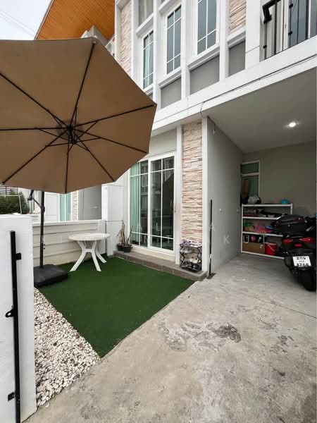 4-BR Townhouse, Chon Buri (Pattaya), Nong Pru, Bang Lamung (Pattaya), Chon Buri (Pattaya), 4 Bedrooms, 220 sqm, Townhouse For Rent, by Chalisa Kitilimtrakul, 500354356 - DDproperty.com
