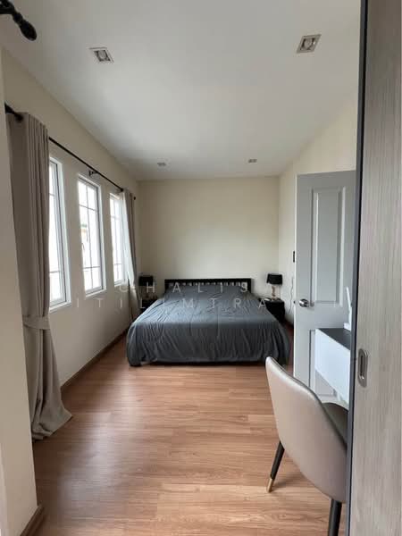 4-BR Townhouse, Chon Buri (Pattaya), Nong Pru, Bang Lamung (Pattaya), Chon Buri (Pattaya), 4 Bedrooms, 220 sqm, Townhouse For Rent, by Chalisa Kitilimtrakul, 500354356 - DDproperty.com