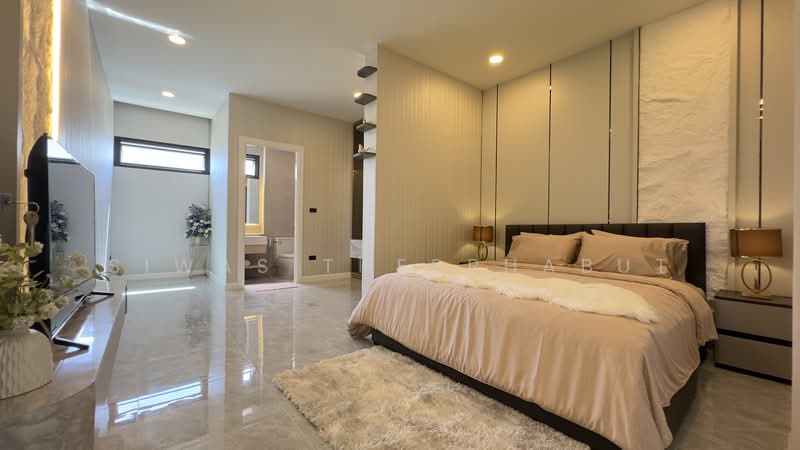 New 5+1 Bed Luxury Villa Near Maprachan Lake for Rent Only 180k 440 Sqm, Chon Buri (Pattaya), Pornprapanimit Road, Bang Lamung, Bang Lamung (Pattaya), Chon Buri (Pattaya), 5 Bedrooms, 407 sqm, Villa For Rent, by Siwas Thepphabut, 500354362 - DDproperty.com