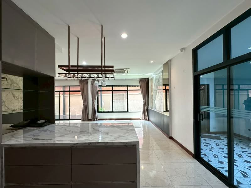 บ้านเดี่ยว ดอนเมือง, Bangkok, โกสุมรวมใจ, Si Khan, Don Mueang, Bangkok, 4 Bedrooms, 280 sqm, Single Detached House For Sale, by วิดารัตน์ กาติ้ง, 500354385 - DDproperty.com