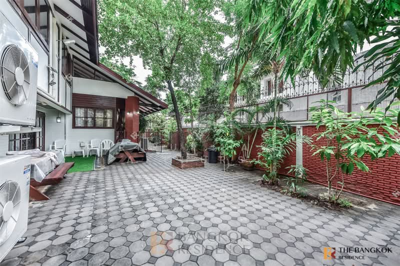 House Area Sukhumvit 4, Bangkok, สุขุมวิท, Khlong Toei, Bangkok, 4 Bedrooms, 510 sqm, Single Detached House For Sale, by Sirirut Havee Akehurst, 500354447 - DDproperty.com