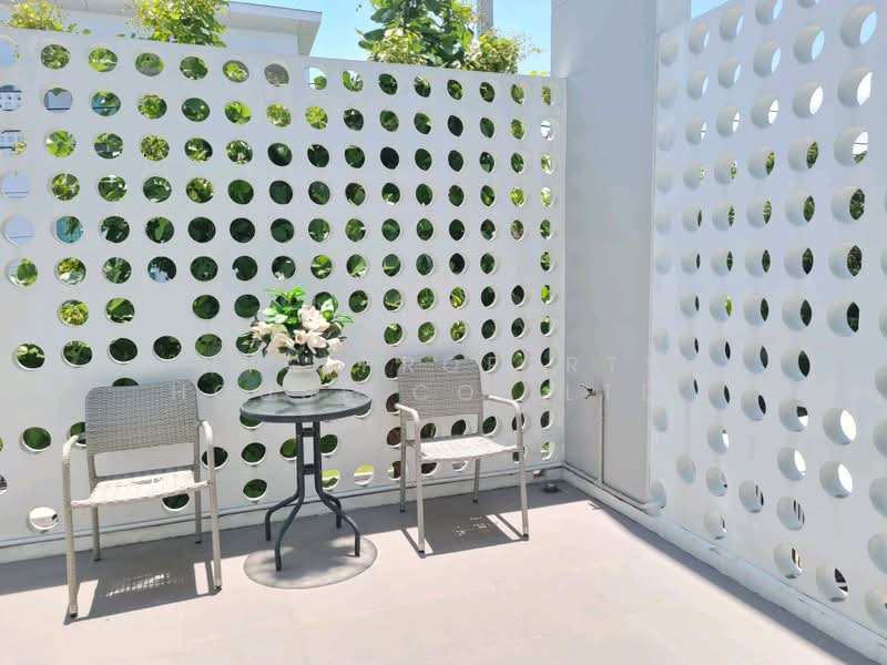 Nirvana Absolute Krungthep Kreetha, Bangkok, Soi Krungthep Kreetha B 5, Saphan Sung, Bangkok, 3 Bedrooms, 300 sqm, Single Detached House For Rent, by NTG Property House Co.,Ltd., 500354454 - DDproperty.com