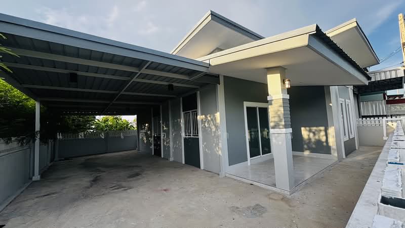 Decatch house 3bedroom near bangsean, Chon Buri (Pattaya), ห้วยกถปิ16, Huai Kapi, Muang Chon Buri, Chon Buri (Pattaya), 3 Bedrooms, 220 sqm, Single Detached House For Sale, by แสงเดือน คงแนวดี, 500354458 - DDproperty.com
