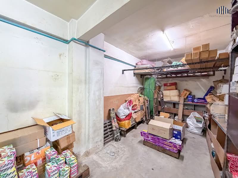 Urgent Sale – 2 Adjoining Commercial Buildings (4.5 Storeys), Bangkok, Bang Yi Rua, Thon Buri, Bangkok, 1 Bedroom, 528 sqm, Townhouse For Sale, by คุณลี, 500354486 - DDproperty.com