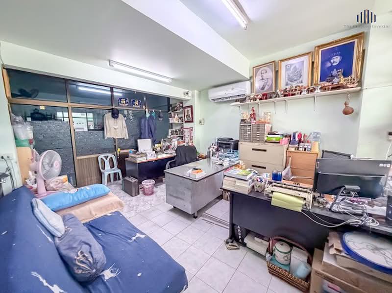 Urgent Sale – 2 Adjoining Commercial Buildings (4.5 Storeys), Bangkok, Bang Yi Rua, Thon Buri, Bangkok, 1 Bedroom, 528 sqm, Townhouse For Sale, by คุณลี, 500354486 - DDproperty.com