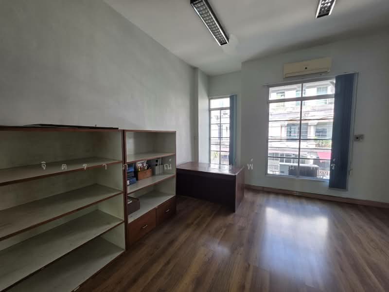 Baan Klang Muang Rama 9 - Ladprao : บ้านกลางเมือง พระรามเก้า - ลาดพร้าว, กรุงเทพ, ซอย ลาดพร้าว 88, วังทองหลาง, กรุงเทพ, 480 ตร.ม., ทาวน์เฮ้าส์ ให้เช่า, โดย จิตราภรณ์ พิมพ์จันทร์, 500354491 - DDproperty.com