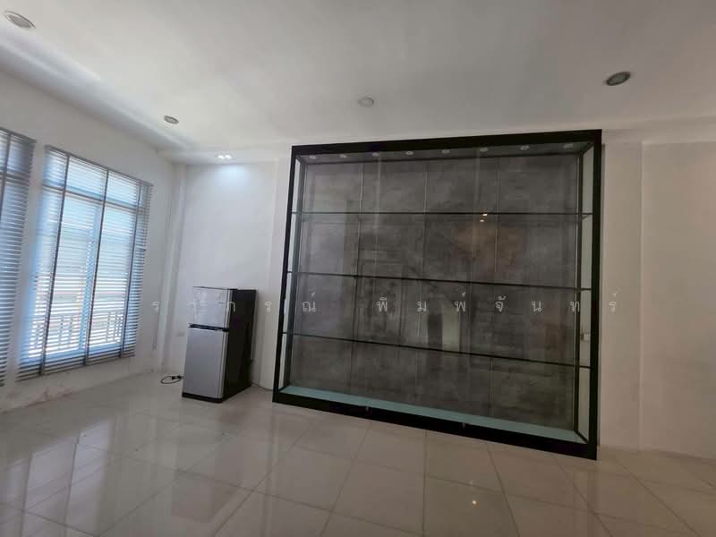 Baan Klang Muang Rama 9 - Ladprao : บ้านกลางเมือง พระรามเก้า - ลาดพร้าว, กรุงเทพ, ซอย ลาดพร้าว 88, วังทองหลาง, วังทองหลาง, กรุงเทพ, 400 ตร.ม., ทาวน์เฮ้าส์ ให้เช่า, โดย จิตราภรณ์ พิมพ์จันทร์, 500354503 - DDproperty.com