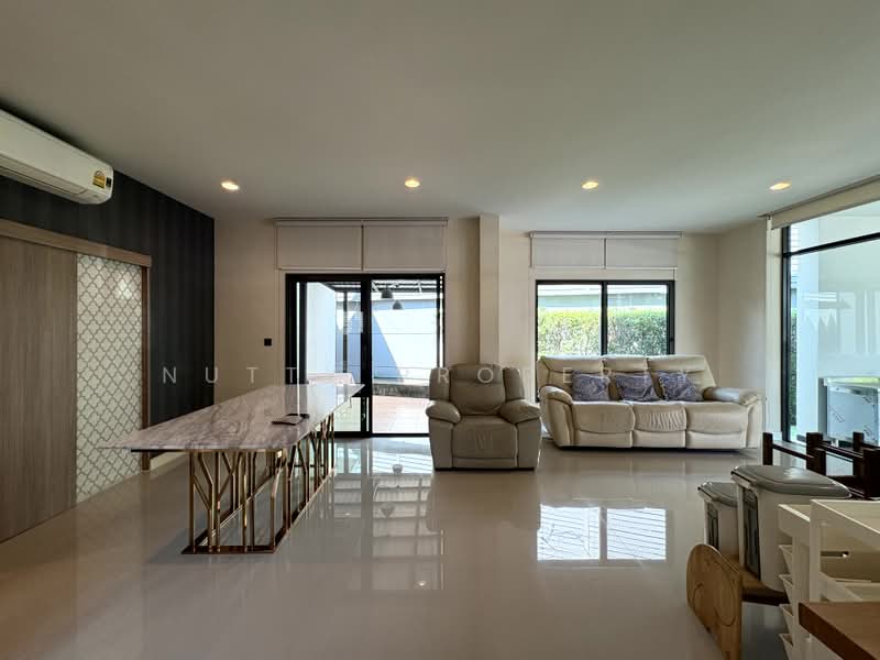 Setthasiri Krungthep Kreetha, Bangkok, Krungthep Kreetha Road, Hua Mak, Bang Kapi, Bangkok, 4 Bedrooms, 200 sqm, Single Detached House For Sale, by Nutty Property, 500354514 - DDproperty.com