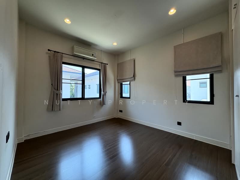 Setthasiri Krungthep Kreetha, Bangkok, Krungthep Kreetha Road, Hua Mak, Bang Kapi, Bangkok, 4 Bedrooms, 200 sqm, Single Detached House For Sale, by Nutty Property, 500354514 - DDproperty.com
