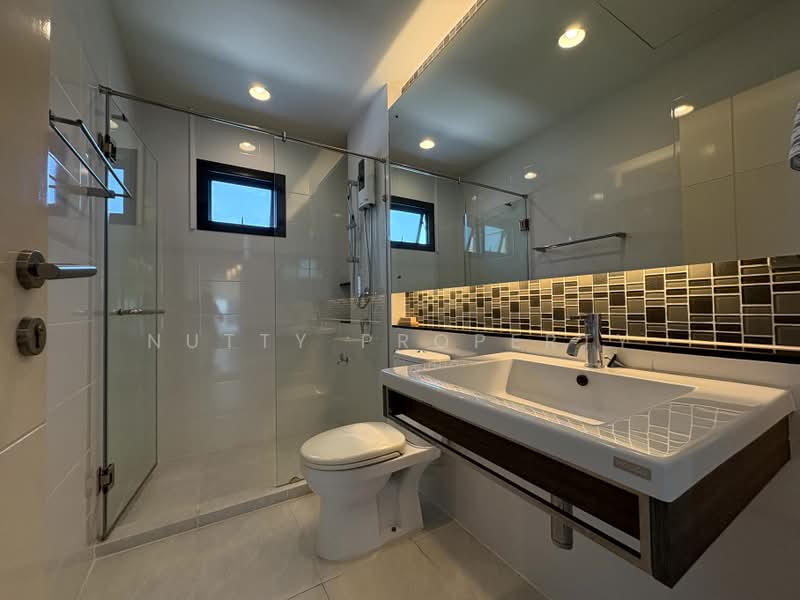 Setthasiri Krungthep Kreetha, Bangkok, Krungthep Kreetha Road, Hua Mak, Bang Kapi, Bangkok, 4 Bedrooms, 200 sqm, Single Detached House For Sale, by Nutty Property, 500354514 - DDproperty.com