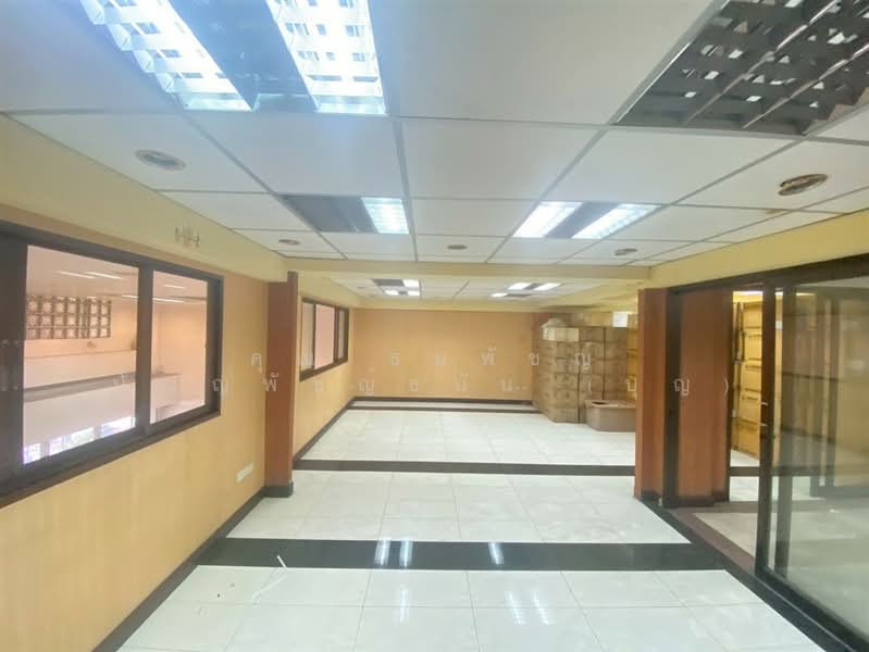 อาคารพาณิชย์ 4.5 ชั้น 45 ตร.ว. ติดถนนนวมินทร์ ใกล้โรงเรียนพระมารดา ใกล้ซอยนวมินทร์83, กรุงเทพ, ถนนนวมินทร์, คลองกุ่ม, บึงกุ่ม, กรุงเทพ, 200 ตร.ม., ตึกแถว-อาคารพาณิชย์ ขาย, โดย คุณ ธนพัชญ์ ปัญญพัชญ์ธนัน (บุญ), 500354559 - DDproperty.com