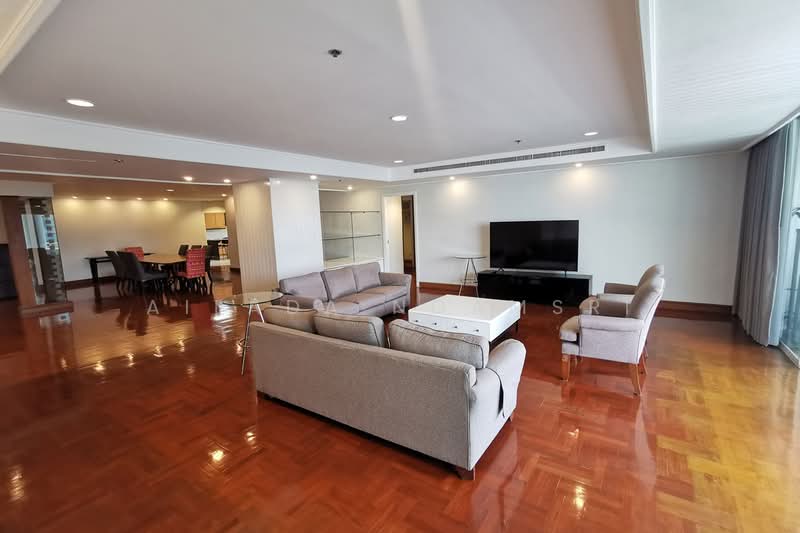 Kallista Mansion, Bangkok, 64 Soi Sukhumvit 11, Khlongtoei Nua, Watthana, Bangkok, 3 Bedrooms, 315 sqm, Condo For Sale, by Ailada Ngamsri, 500354560 - DDproperty.com