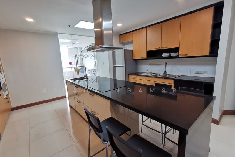 Kallista Mansion, Bangkok, 64 Soi Sukhumvit 11, Khlongtoei Nua, Watthana, Bangkok, 3 Bedrooms, 315 sqm, Condo For Sale, by Ailada Ngamsri, 500354560 - DDproperty.com
