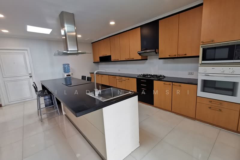 Kallista Mansion, Bangkok, 64 Soi Sukhumvit 11, Khlongtoei Nua, Watthana, Bangkok, 3 Bedrooms, 315 sqm, Condo For Sale, by Ailada Ngamsri, 500354560 - DDproperty.com
