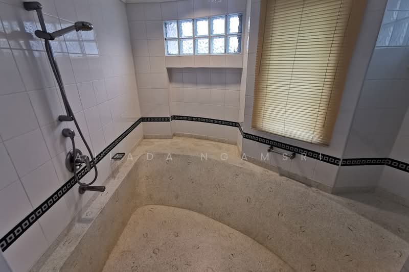 Kallista Mansion, Bangkok, 64 Soi Sukhumvit 11, Khlongtoei Nua, Watthana, Bangkok, 3 Bedrooms, 315 sqm, Condo For Sale, by Ailada Ngamsri, 500354560 - DDproperty.com