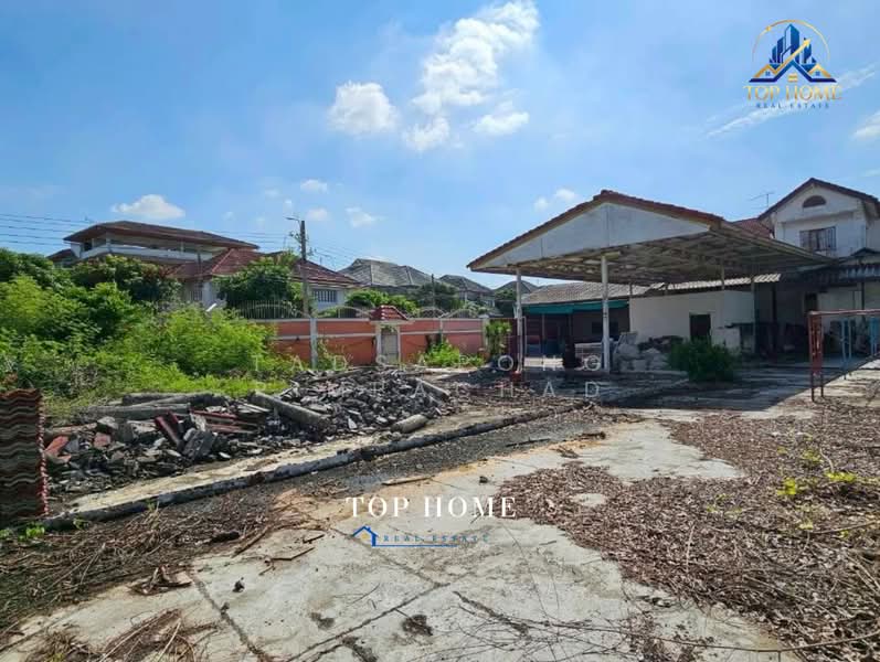 ขายด่วน! บ้านพร้อมที่ดินแปลงใหญ่ 312.7 ตร.ว. หมู่บ้านสินทวี โครงการ 6 พระราม 2 แยก 47, Bangkok, Bangmot, Chom Thong, Bangkok, 3 Bedrooms, 300 sqm, Single Detached House For Sale, by Tadsapong Pimpachad, 500354561 - DDproperty.com