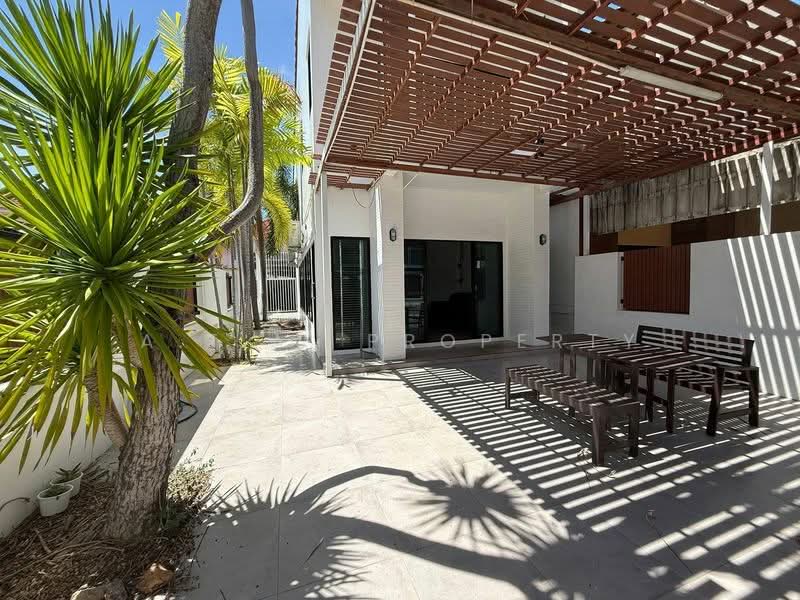 ทาวน์เฮ้าส์หลังมุม บางแสน, Chon Buri (Pattaya), Saen Suk, Muang Chon Buri, Chon Buri (Pattaya), 2 Bedrooms, 150 sqm, Townhouse For Sale, by A.T.A. Property, 500354570 - DDproperty.com