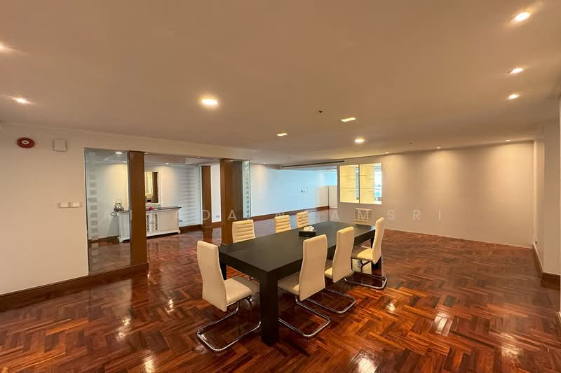 Kallista Mansion, Bangkok, 64 Soi Sukhumvit 11, Khlongtoei Nua, Watthana, Bangkok, 3 Bedrooms, 315 sqm, Condo For Sale, by Ailada Ngamsri, 500354572 - DDproperty.com