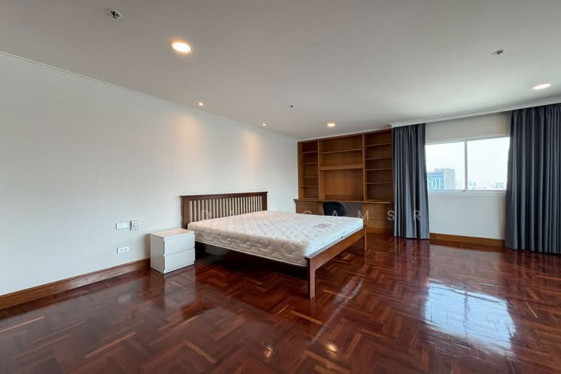 Kallista Mansion, Bangkok, 64 Soi Sukhumvit 11, Khlongtoei Nua, Watthana, Bangkok, 3 Bedrooms, 315 sqm, Condo For Sale, by Ailada Ngamsri, 500354572 - DDproperty.com