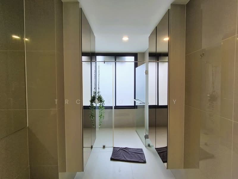Noble Above Wireless-Ruamrudee, Bangkok, Wireless Road, Lumphini, Pathum Wan, Bangkok, 3 Bedrooms, 123 sqm, Condo For Sale, by TRC Property, 500354580 - DDproperty.com