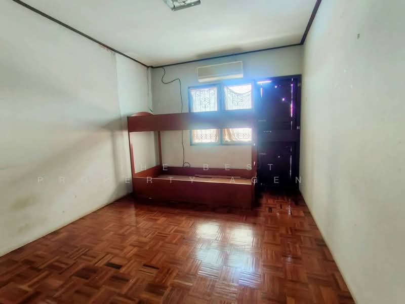 ทาวน์เฮ้าส์ท่าอิฐ อุตรดิตถ์, Uttaradit, Tha It, Muang Uttaradit, Uttaradit, 2 Bedrooms, 100 sqm, Townhouse For Sale, by The Best Property Agent น้อยหน่า, 500354587 - DDproperty.com