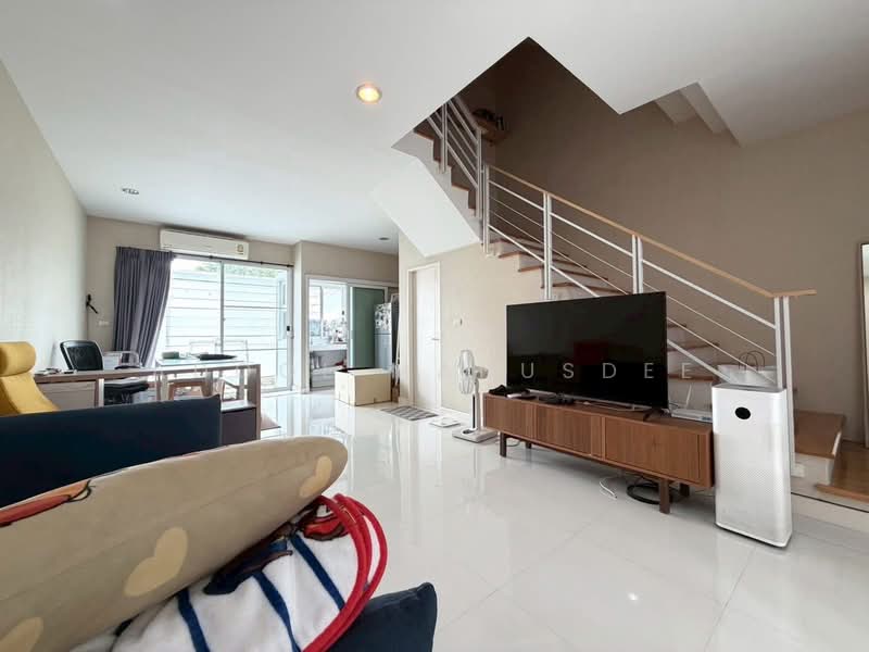 Baan Klang Muang Kaset-Nawamin, Bangkok, Soi Nawamin 70 Yeak 11-2, Khlong Kum, Bueng Kum, Bangkok, 3 Bedrooms, 175 sqm, Townhouse For Sale, by Adool Manusdee, 500354588 - DDproperty.com