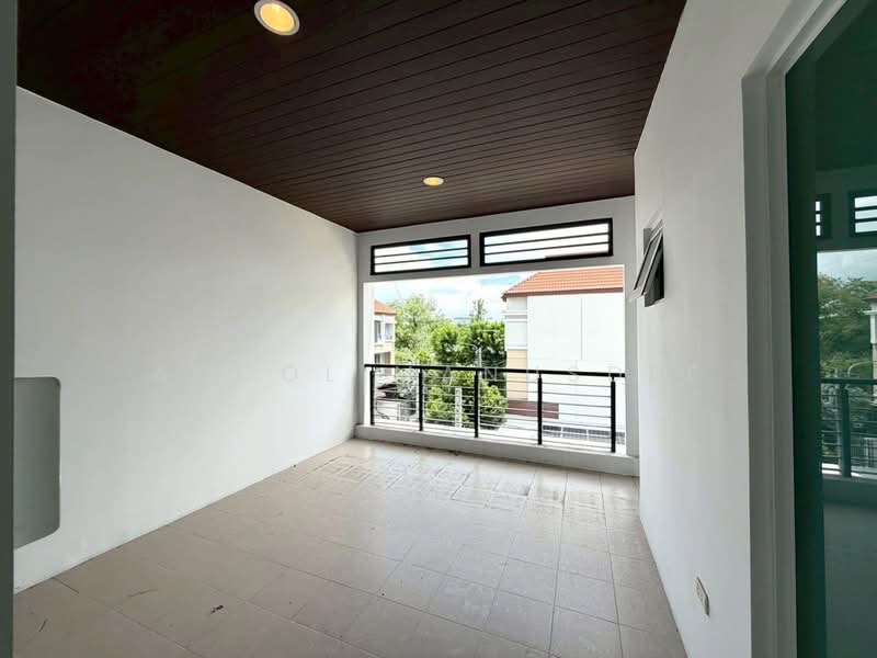 Baan Klang Muang Kaset-Nawamin, Bangkok, Soi Nawamin 70 Yeak 11-2, Khlong Kum, Bueng Kum, Bangkok, 3 Bedrooms, 175 sqm, Townhouse For Sale, by Adool Manusdee, 500354588 - DDproperty.com