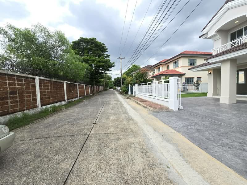 Chaiyaphruek Butsarin Khlong 2, Pathum Thani, Khu Khot, Lam Luk Ka, Pathum Thani, 3 Bedrooms, 180 sqm, Single Detached House For Sale, by นภัสศรณ์ วงศ์สินไทยกร (นันท์), 500354619 - DDproperty.com