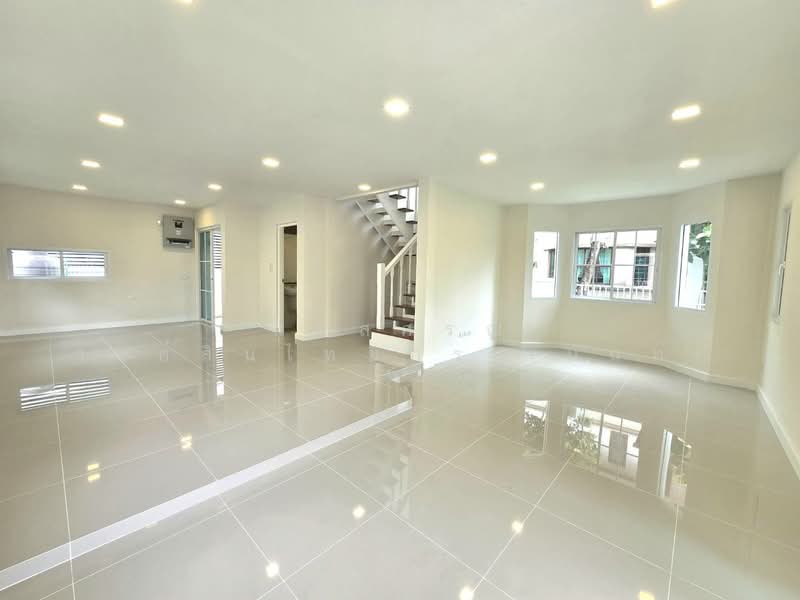 Chaiyaphruek Butsarin Khlong 2, Pathum Thani, Khu Khot, Lam Luk Ka, Pathum Thani, 3 Bedrooms, 180 sqm, Single Detached House For Sale, by นภัสศรณ์ วงศ์สินไทยกร (นันท์), 500354619 - DDproperty.com