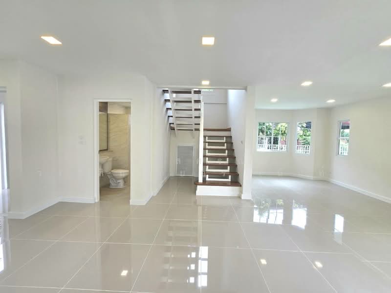 Chaiyaphruek Butsarin Khlong 2, Pathum Thani, Khu Khot, Lam Luk Ka, Pathum Thani, 3 Bedrooms, 180 sqm, Single Detached House For Sale, by นภัสศรณ์ วงศ์สินไทยกร (นันท์), 500354619 - DDproperty.com