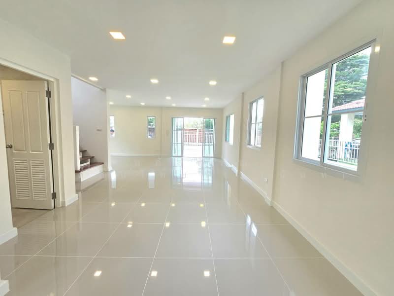 Chaiyaphruek Butsarin Khlong 2, Pathum Thani, Khu Khot, Lam Luk Ka, Pathum Thani, 3 Bedrooms, 180 sqm, Single Detached House For Sale, by นภัสศรณ์ วงศ์สินไทยกร (นันท์), 500354619 - DDproperty.com