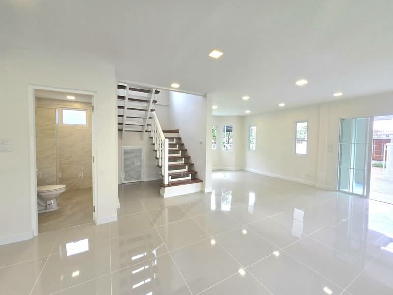 Chaiyaphruek Butsarin Khlong 2, Pathum Thani, Khu Khot, Lam Luk Ka, Pathum Thani, 3 Bedrooms, 180 sqm, Single Detached House For Sale, by นภัสศรณ์ วงศ์สินไทยกร (นันท์), 500354619 - DDproperty.com