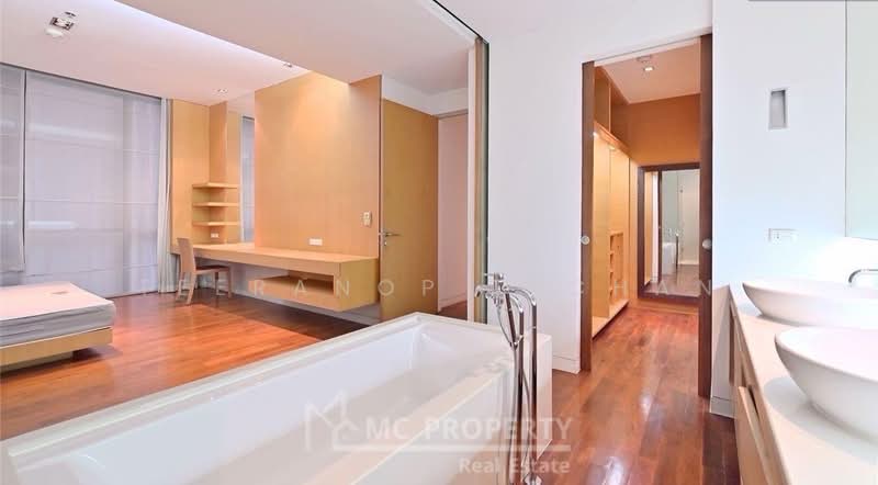 Domus 16, Bangkok, 19 Soi Sukhumvit 16, Khlong Toei, Bangkok, 2 Bedrooms, 165 sqm, Condo For Rent, by Teeranop Inchan, 500354620 - DDproperty.com