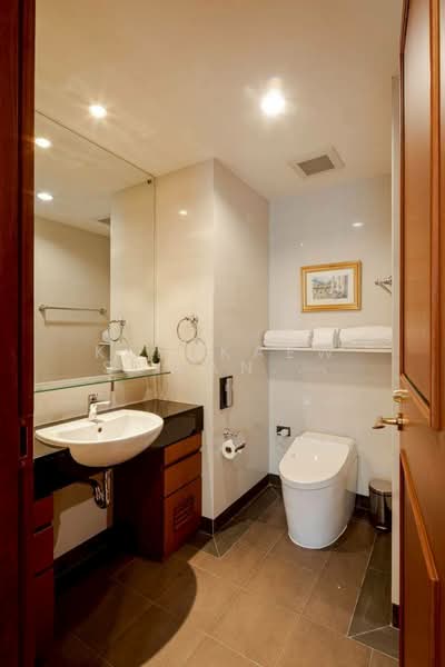 Schloss at Thonglor, Bangkok, Thonglor Soi 16, Khlong Tan Nua, Watthana, Bangkok, 1 Bedroom, 48 sqm, Condo For Rent, by Kledkaew Suwannpracha, 500354630 - DDproperty.com