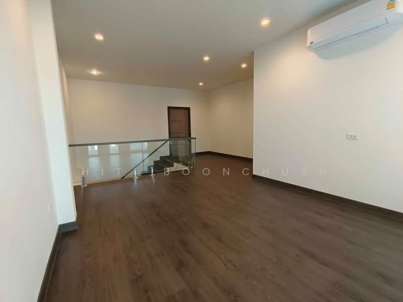 Detached House, 4 Bedrooms, Near BTS Ekkamai, Bangkok, Phra Kanong Nua, Watthana, Bangkok, 4 Bedrooms, 330 sqm, Single Detached House For Rent, by Thiti Boonchurn, 500354665 - DDproperty.com