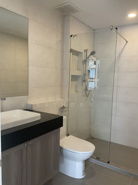 ทาวน์โฮม 4 ชั้น (Renovateใหม่) ซอยเอกมัย 12, Bangkok, Khlong Tan Nua, Watthana, Bangkok, 4 Bedrooms, 400 sqm, Townhouse For Rent, by Pranisa Jirathongpoon, 500354666 - DDproperty.com