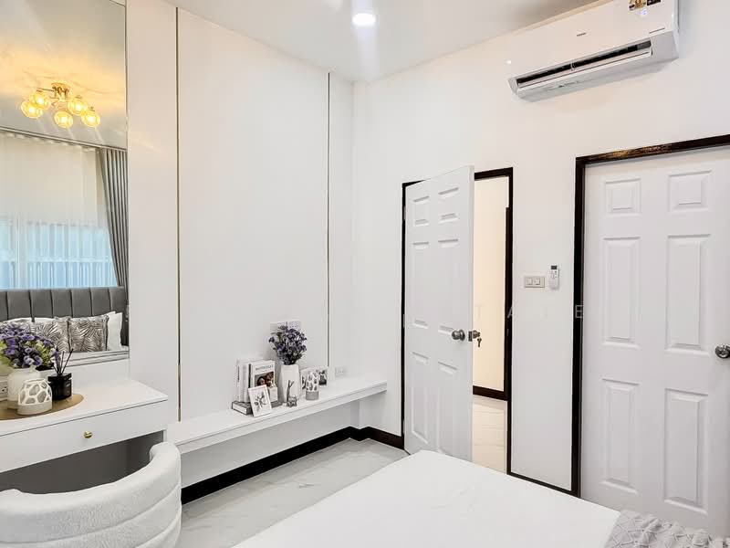 Semi-Detached House for Sale Khao Noi Pattaya, Chon Buri (Pattaya), Bang Lamung, Bang Lamung (Pattaya), Chon Buri (Pattaya), 2 Bedrooms, 148 sqm, Semi-Detached House (Twin House) For Sale, by PLC real estate, 500354679 - DDproperty.com